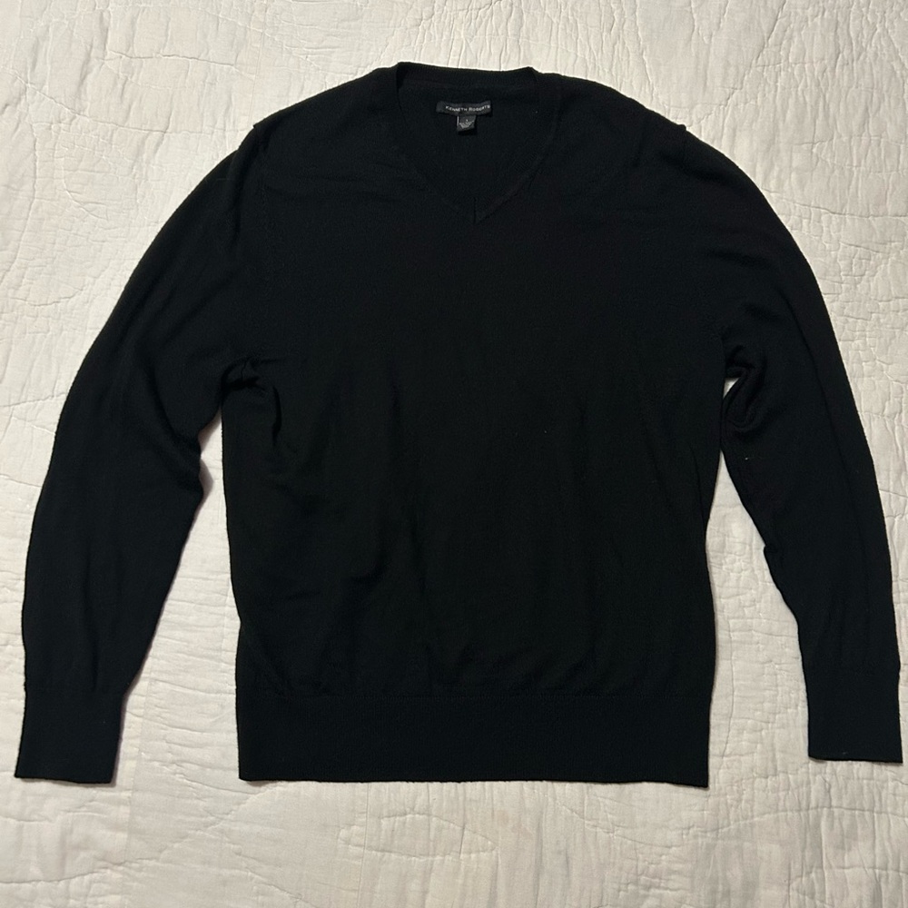 Kenneth Robert’s Men's Black V-Neck Sweater